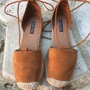 Wmen Espadrilles Size 5 1/2